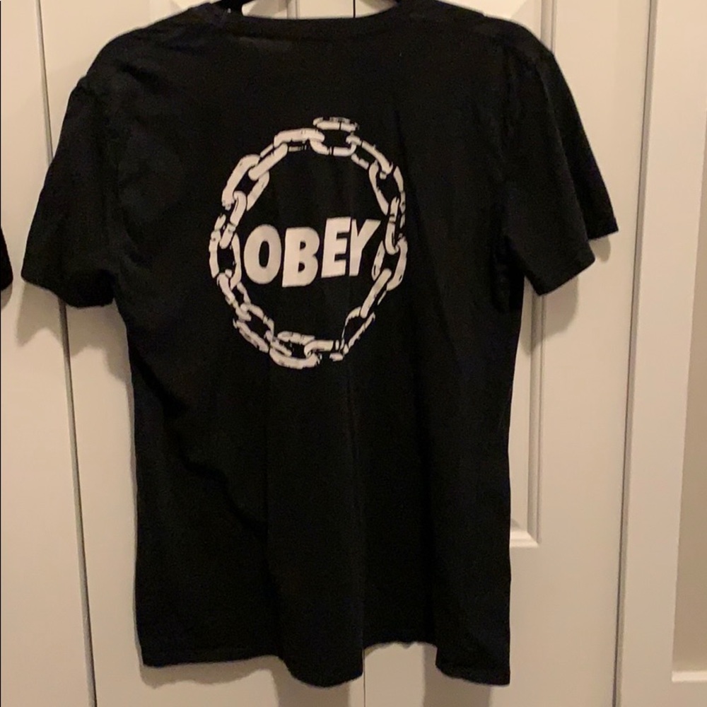 Obey Tee Shirt. Size L - Picture 2 of 3